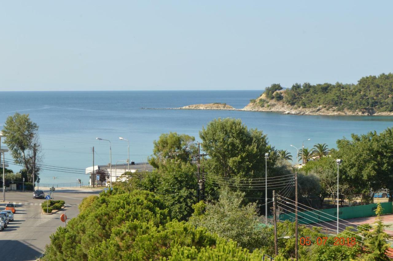 Katerina'S Sea View Apartment Kavala Bagian luar foto